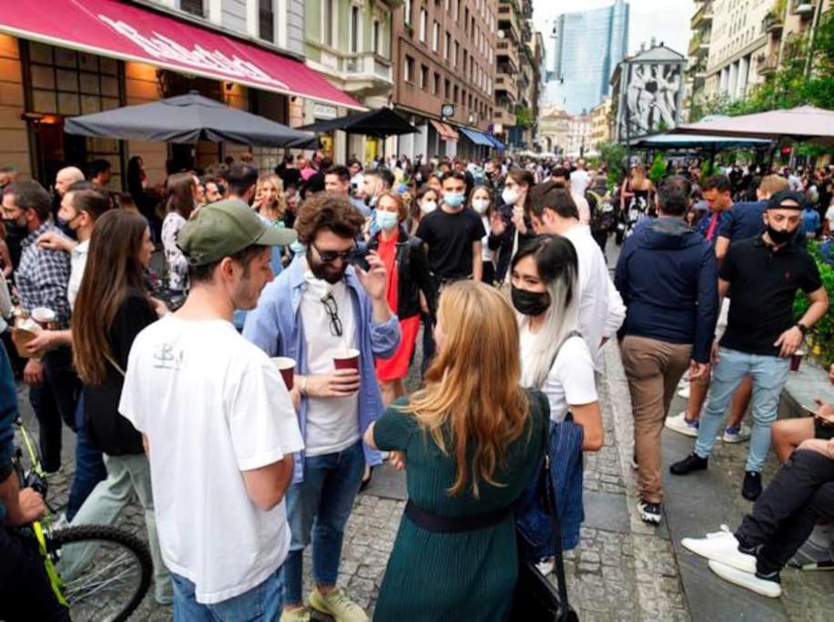 Taxi No-need - Metro, Train Station, Nightlife And Restaurants Apartment Milan